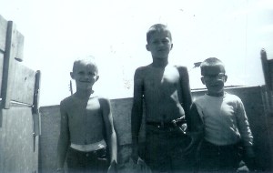 #96=Elliott with cousins in wagon, August 1962