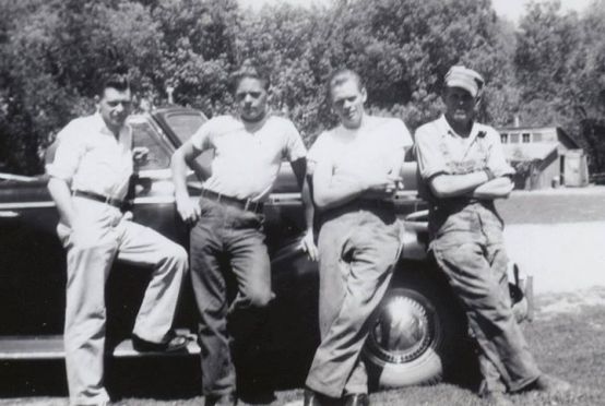 #971 Ray, Gaylord, Doren and Russell Noorlun at Kiester, MN farm.